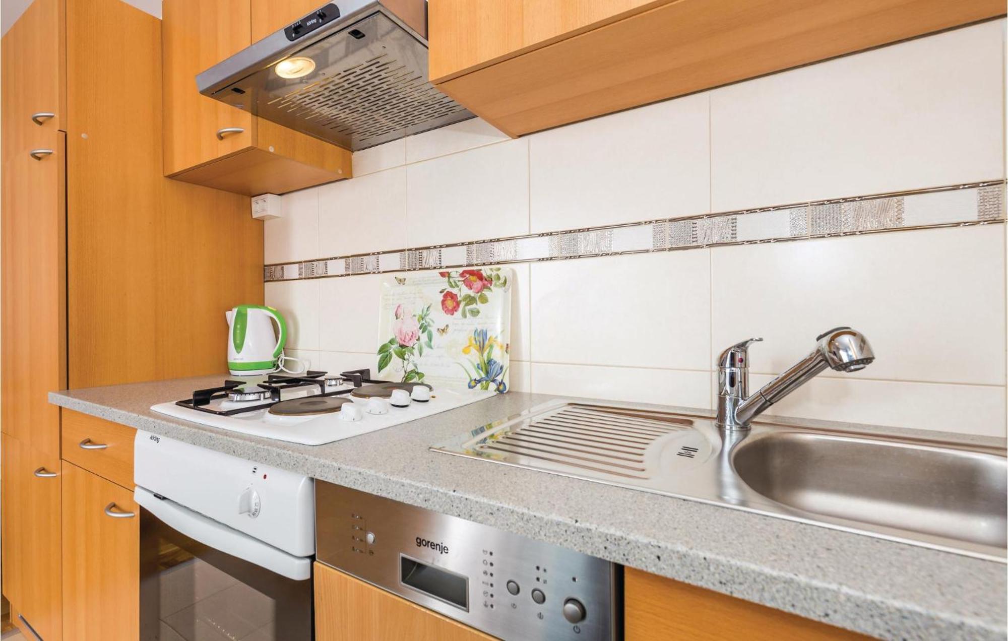 Stunning Apartment In Mošćenička Draga 외부 사진