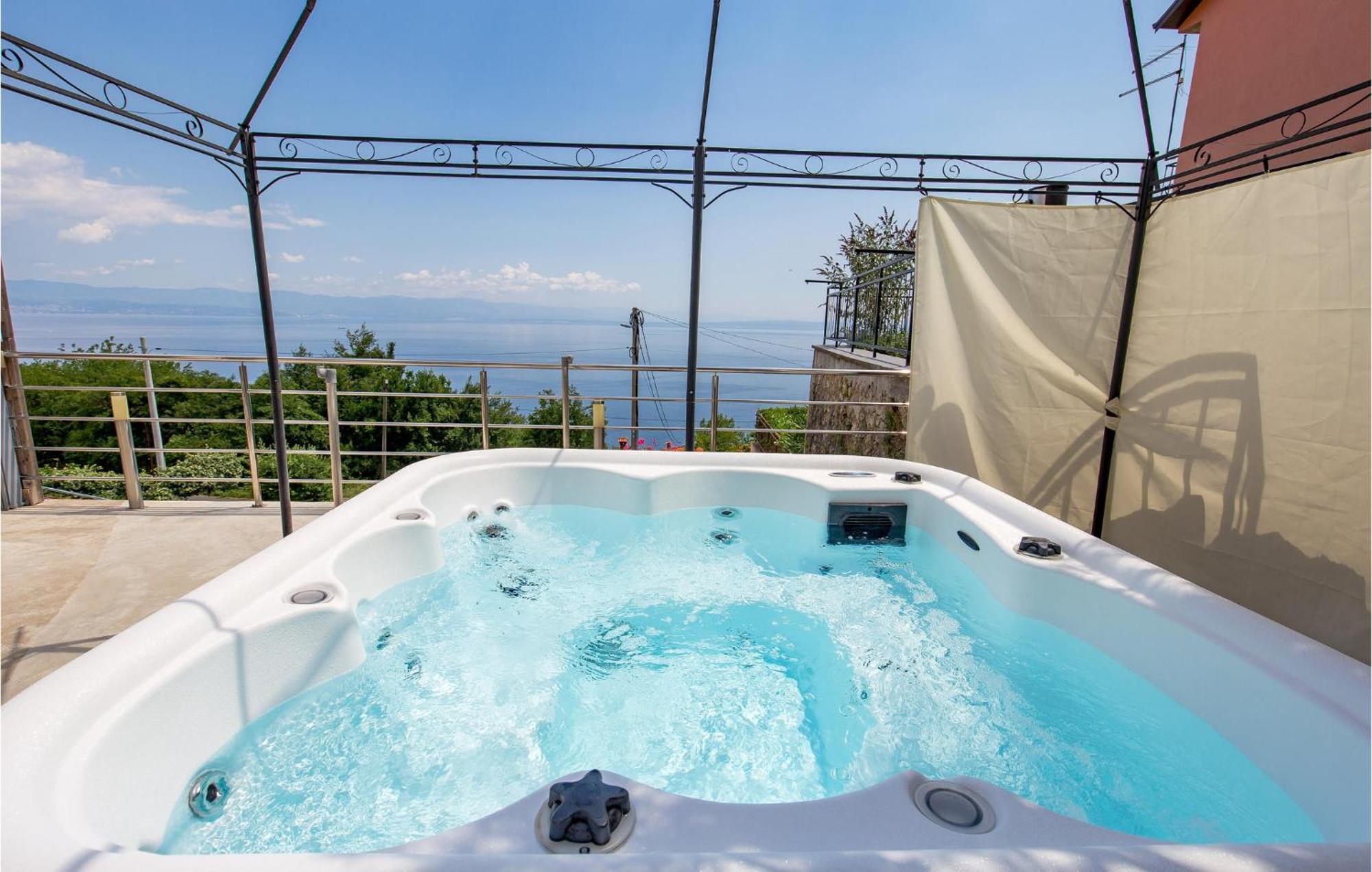 Stunning Apartment In Mošćenička Draga 외부 사진