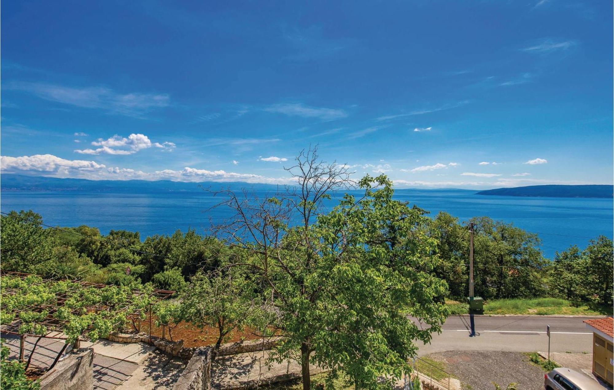 Stunning Apartment In Mošćenička Draga 외부 사진
