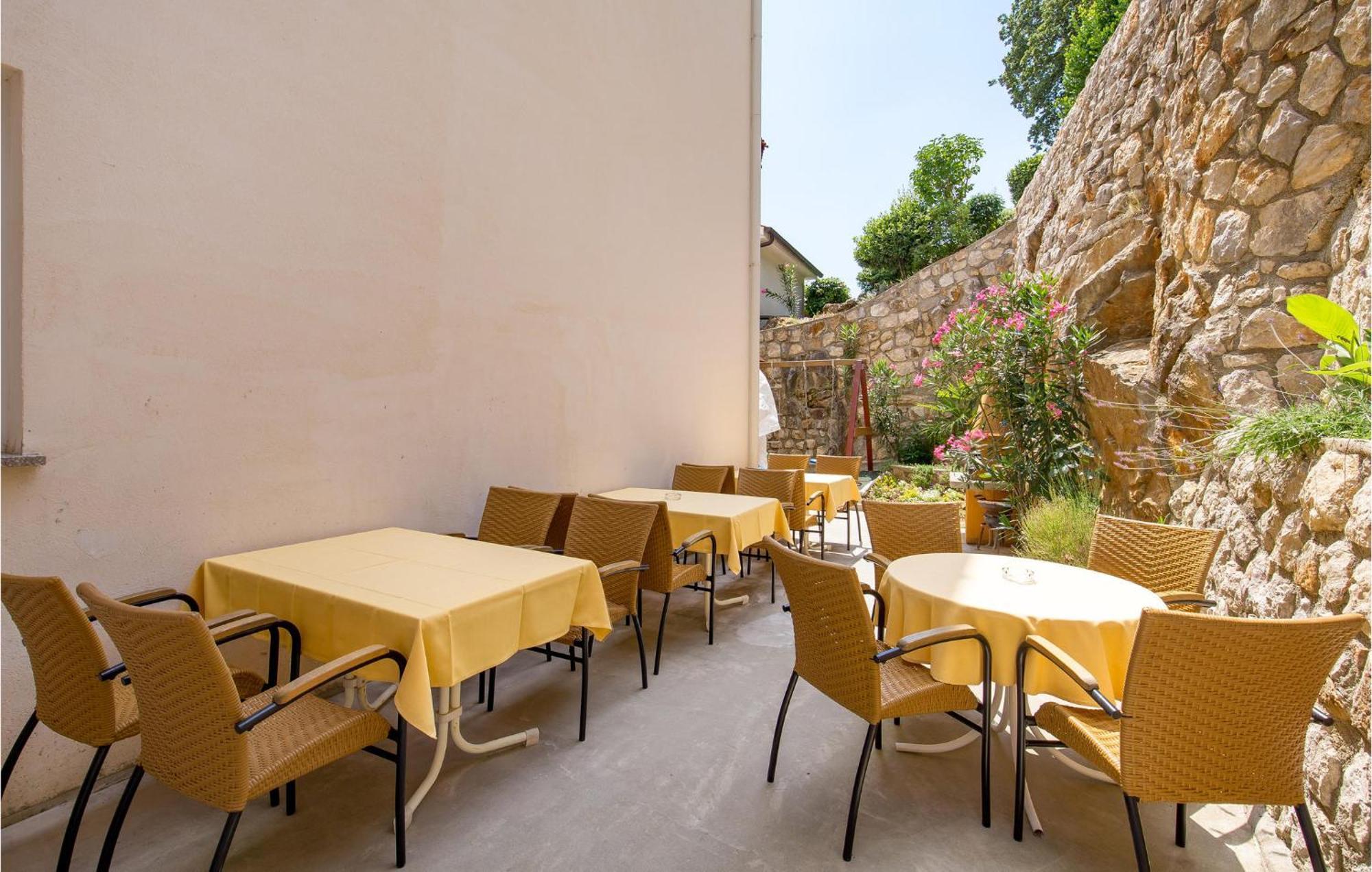 Stunning Apartment In Mošćenička Draga 외부 사진